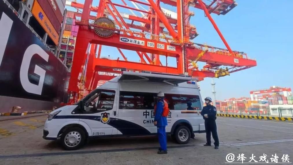 上海边检开通电煤绿色通道，保障春节能源供应