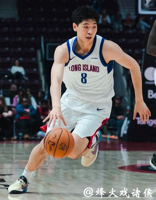崔永熙完成NBA常规赛首秀 史上第7位中国球员