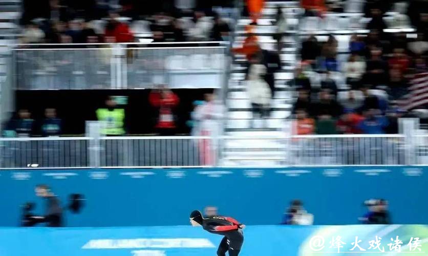 刚比完赛的刘瀚彬在混采区喘着气说,滑到终点时脑子里只有一句话,姥爷七年前的约定我做到了 刚比完赛的刘瀚彬在混采区喘着气说,滑到终点时脑子里只有一句话,姥爷七年前的约定我做到了