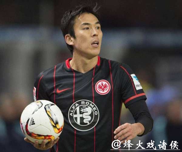 德甲补赛“日本德比” 36岁长谷部诚平车范根纪录 德甲补赛“日本德比” 36岁长谷部诚平车范根纪录