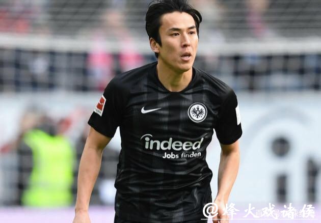 德甲补赛“日本德比” 36岁长谷部诚平车范根纪录 德甲补赛“日本德比” 36岁长谷部诚平车范根纪录